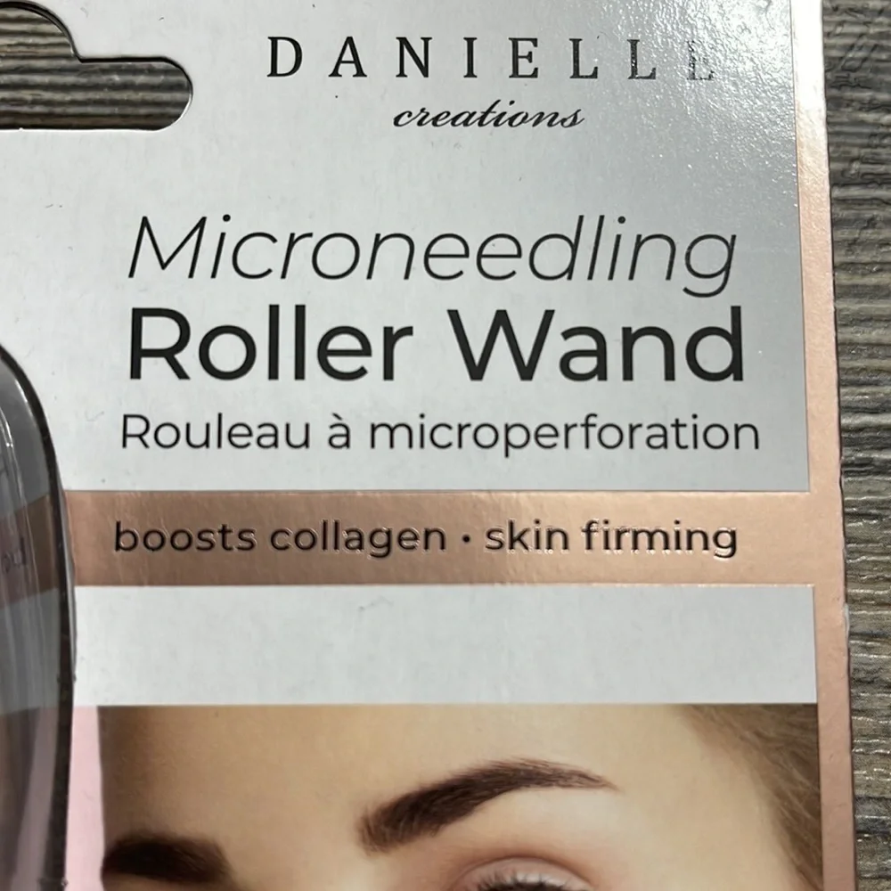 Microneedling roller wand
